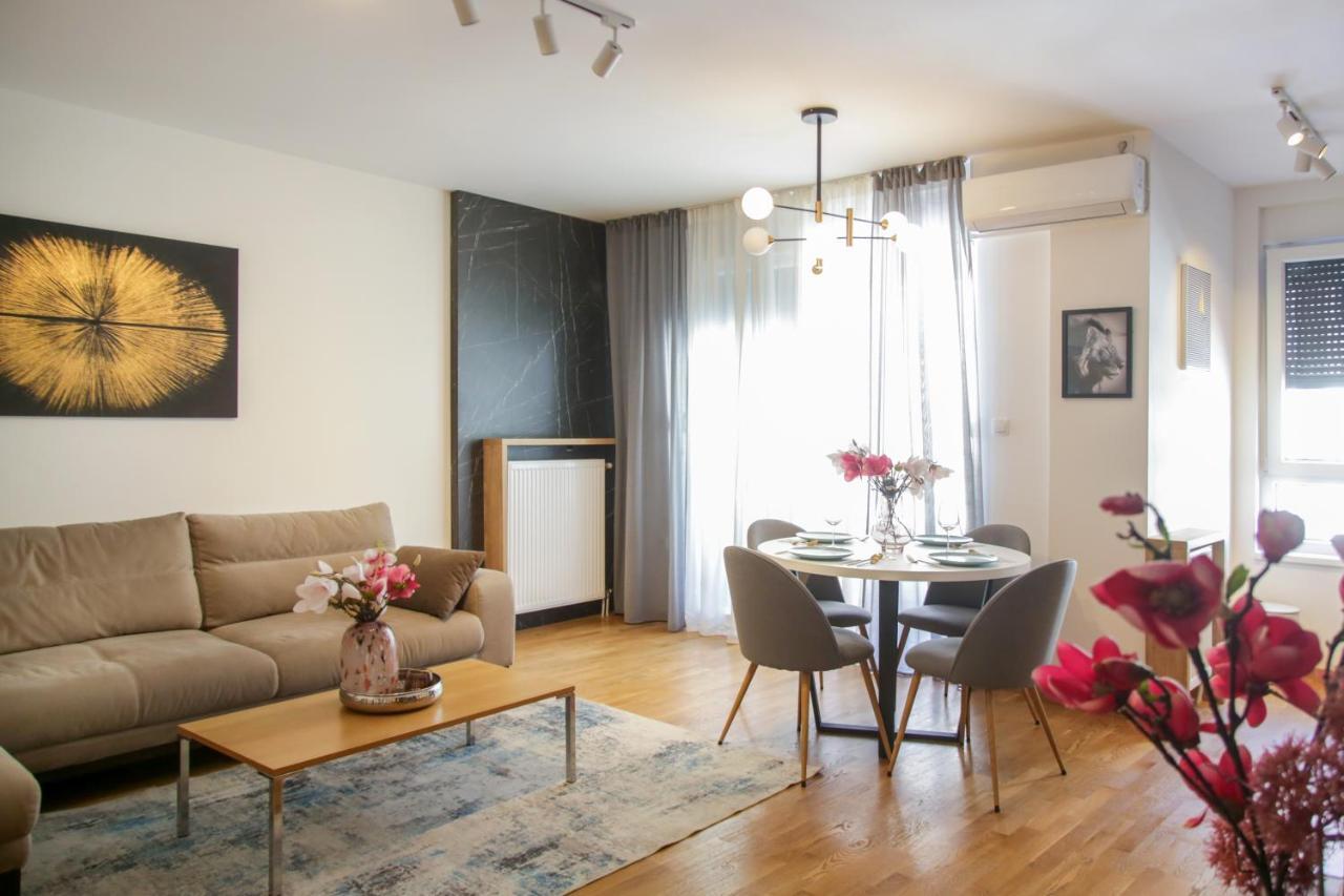 Supernova Deluxe Residence Nowy Sad Zewnętrze zdjęcie